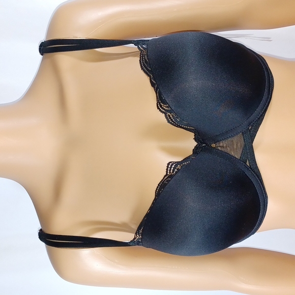 Chantelle Pyramide Lightly Padded Underwire T-Shirt Bra - Picture 2 of 4